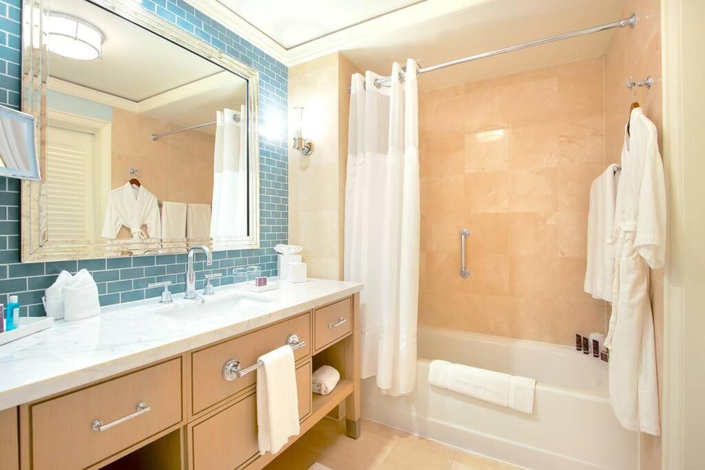 Stunning Studio Apartment Located At The Ritz Carlton-Key Biscayne Miami Bagian luar foto