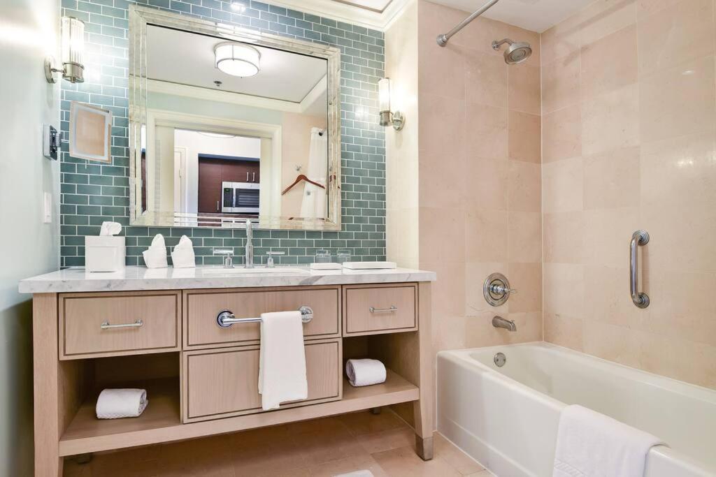 Stunning Studio Apartment Located At The Ritz Carlton-Key Biscayne Miami Bagian luar foto